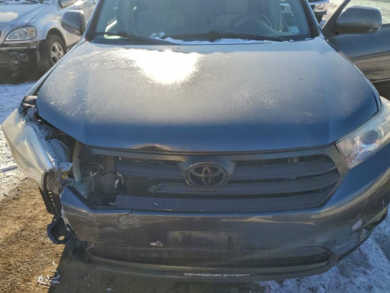Photo 12 from auction – 2011 TOYOTA HIGHLANDER with VIN 5TDBK3EH3BS072328
