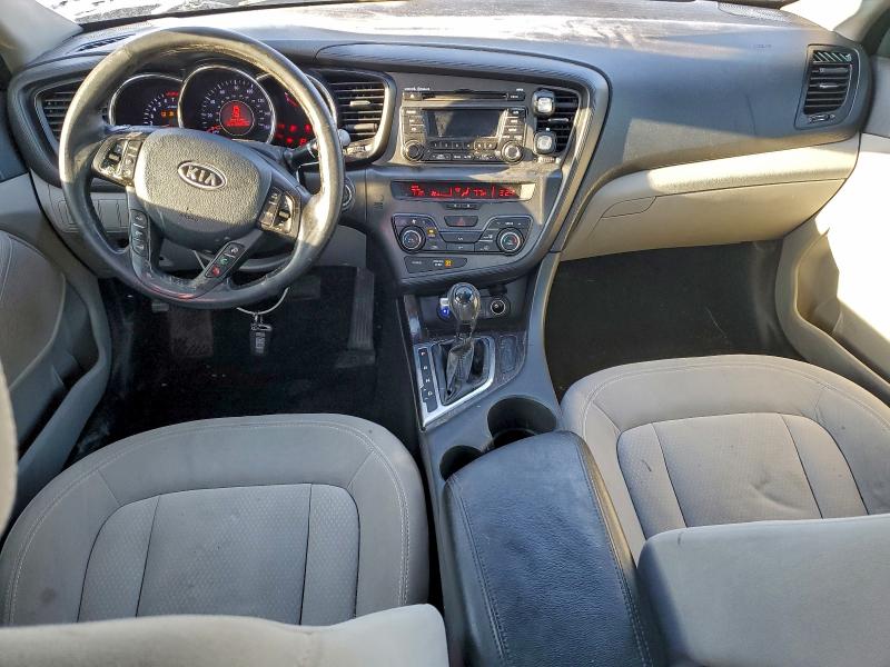 Photo 8 from auction – 2012 KIA OPTIMA EX with VIN 5XXGN4A7XCG031679