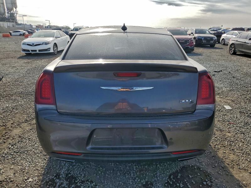 Photo 6 from auction – 2015 CHRYSLER 300 S with VIN 2C3CCABT6FH859748
