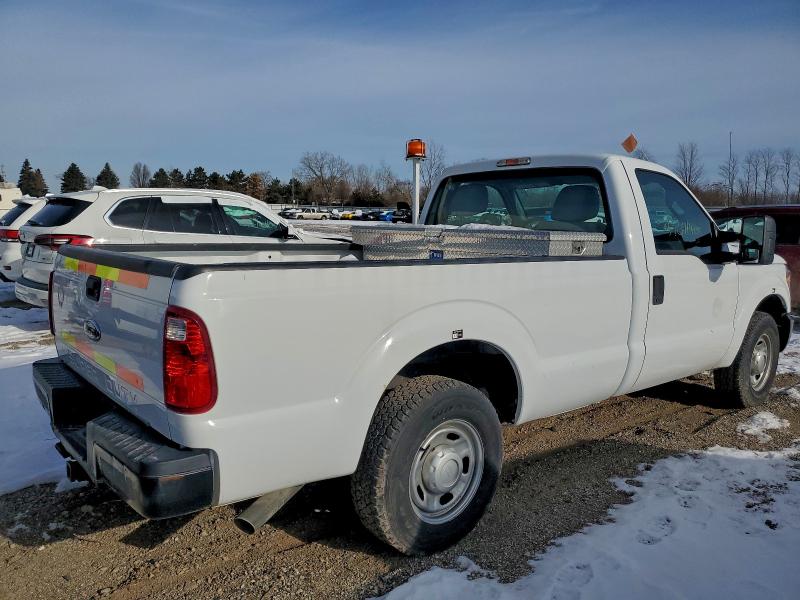 Photo 3 from auction – 2013 FORD F250 SUPER with VIN 1FTBF2A62DEB82086