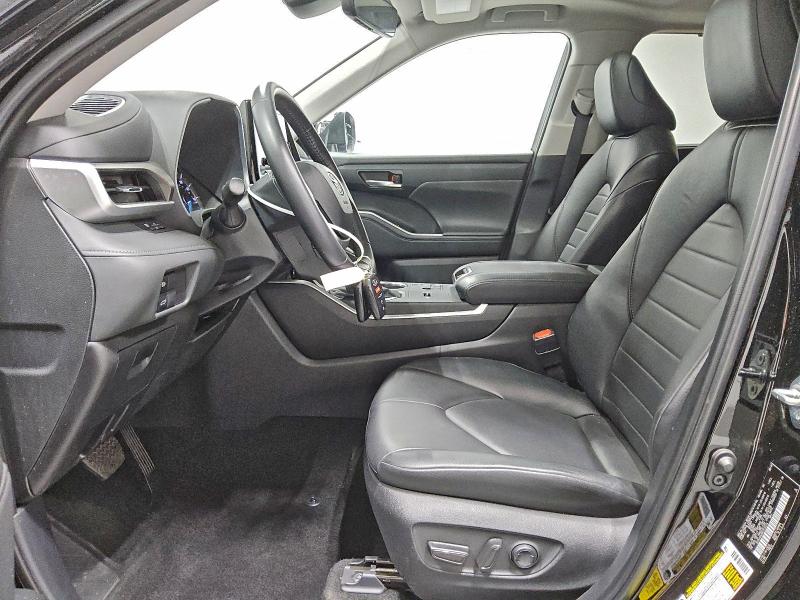 Photo 7 from auction – 2024 TOYOTA HIGHLANDER with VIN 5TDKARAH8RS536204