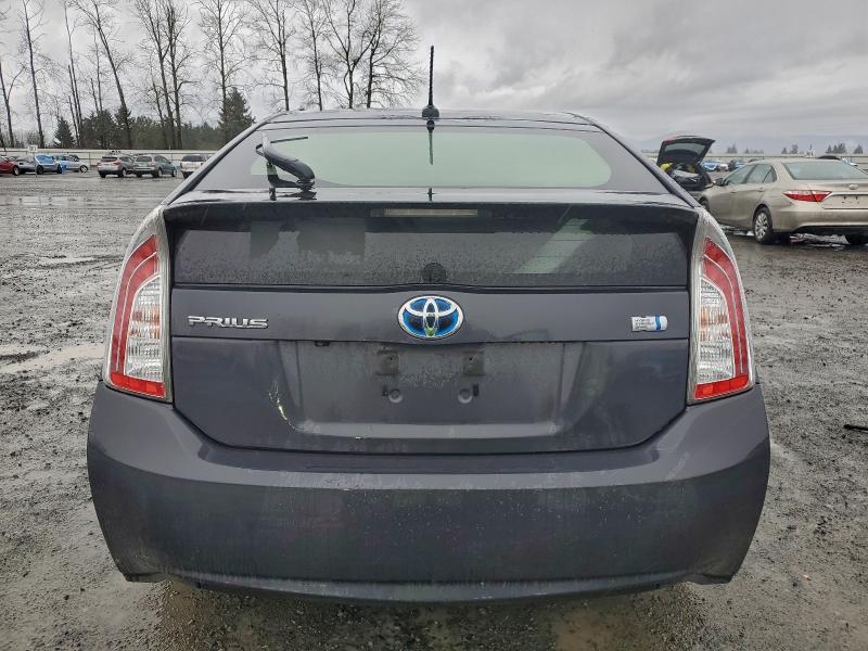 Photo 6 from auction – 2013 TOYOTA PRIUS with VIN JTDKN3DU8D5641009