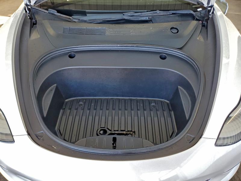 Photo 11 from auction – 2022 TESLA MODEL 3 with VIN 5YJ3E1EA9NF370183