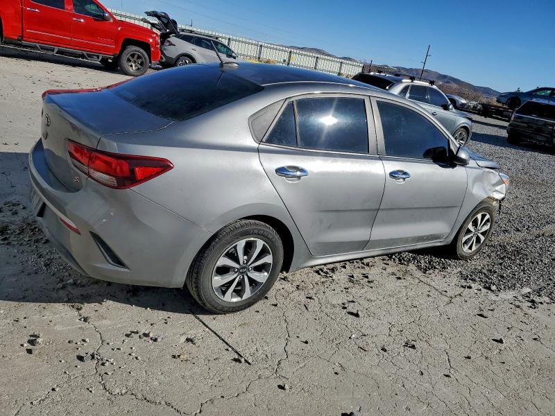 Photo 3 from auction – 2021 KIA RIO with VIN 3KPA24AD2ME422744