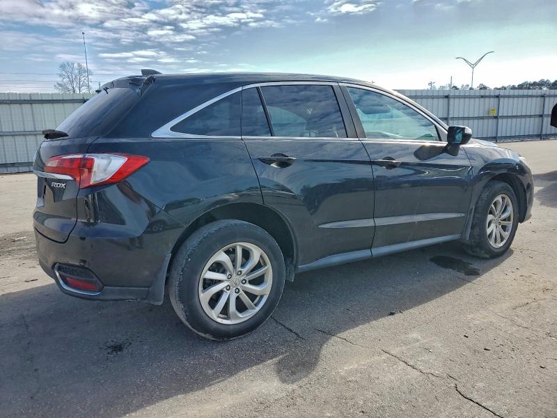 Photo 3 from auction – 2018 ACURA RDX TECHNO with VIN 5J8TB3H56JL010459