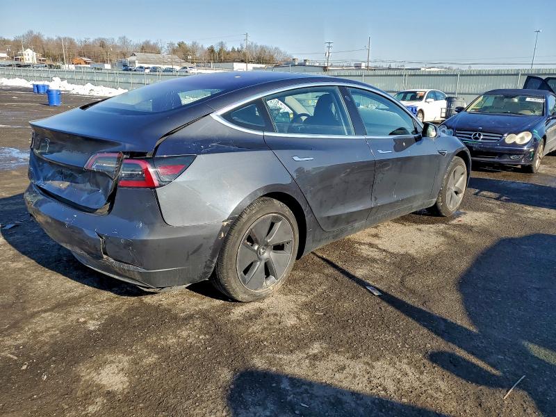 Photo 3 from auction – 2017 TESLA MODEL 3 with VIN 5YJ3E1EA6HF000099