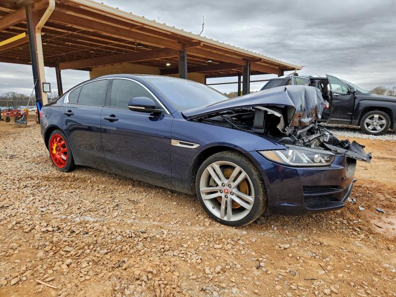 Photo 4 from auction – 2017 JAGUAR XE PREMIUM with VIN SAJAJ4BV8HCP13094