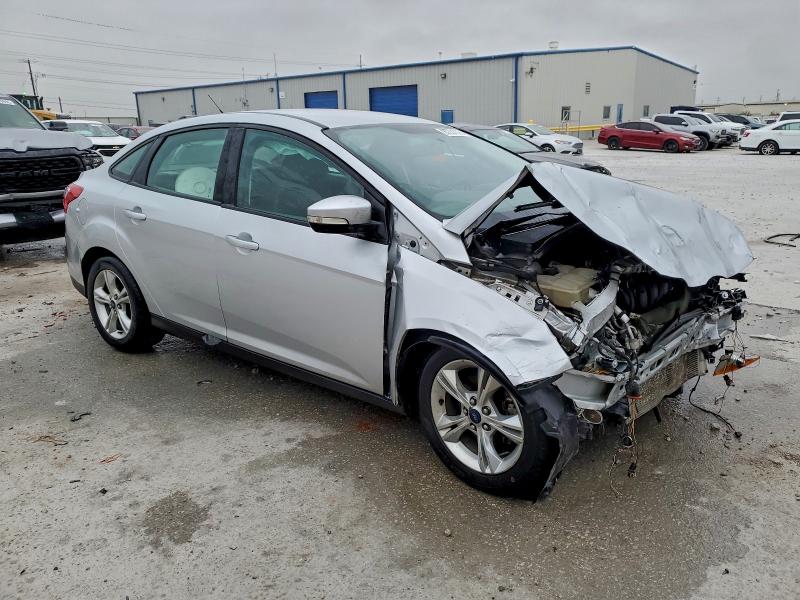 Photo 4 from auction – 2014 FORD FOCUS SE with VIN 1FADP3F25EL451797