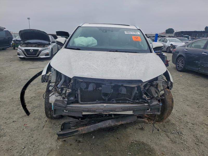 Photo 5 from auction – 2016 TOYOTA HIGHLANDER with VIN 5TDDCRFH7GS015113
