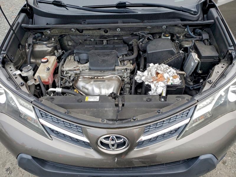 Photo 12 from auction – 2015 TOYOTA RAV4 LIMIT with VIN JTMDFREV7FD157678