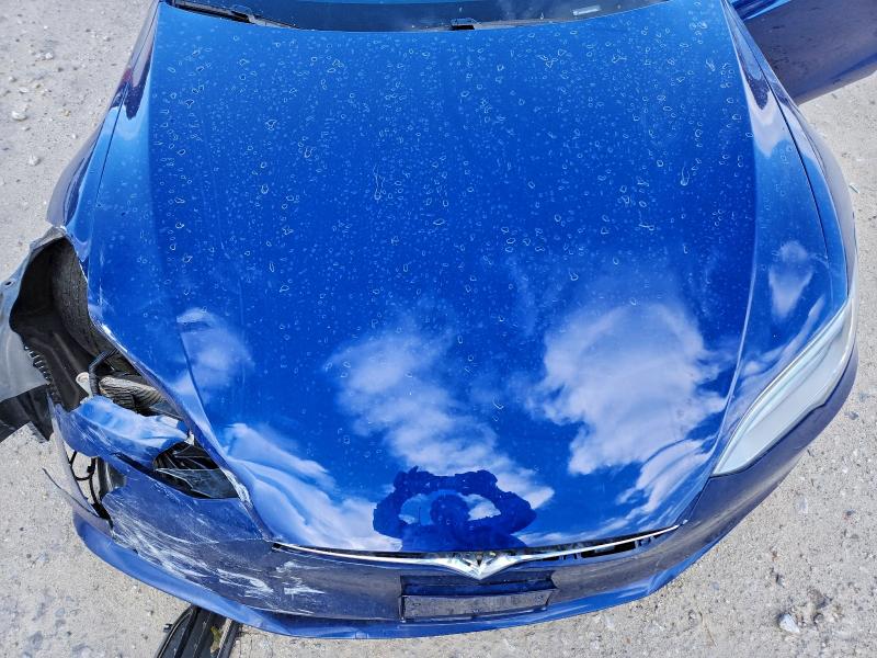 Photo 11 from auction – 2016 TESLA MODEL S with VIN 5YJSA1E26GF144265
