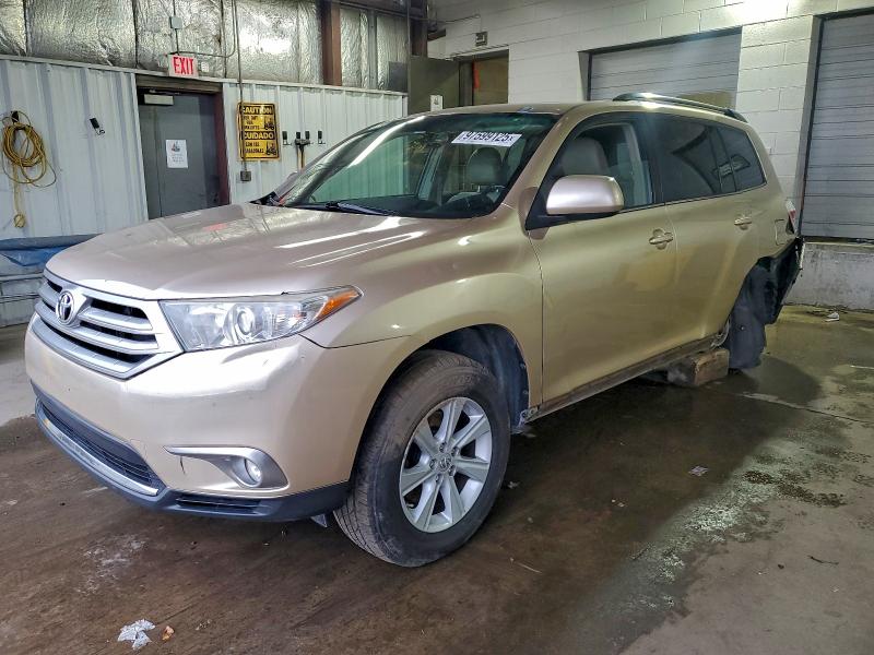 TOYOTA HIGHLANDER 2013 with VIN 5TDBK3EH1DS244844 - Photo from auction