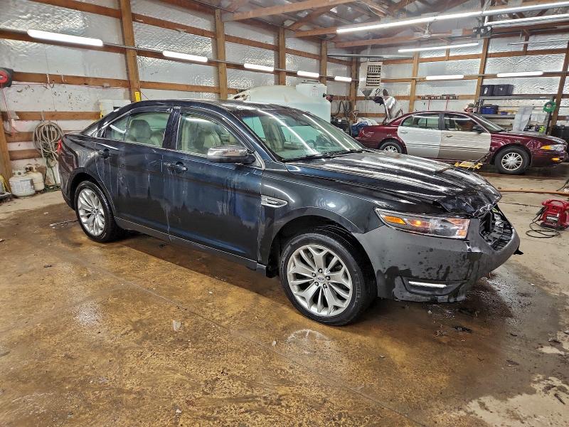 Photo 4 from auction – 2015 FORD TAURUS LIM with VIN 1FAHP2F81FG110150