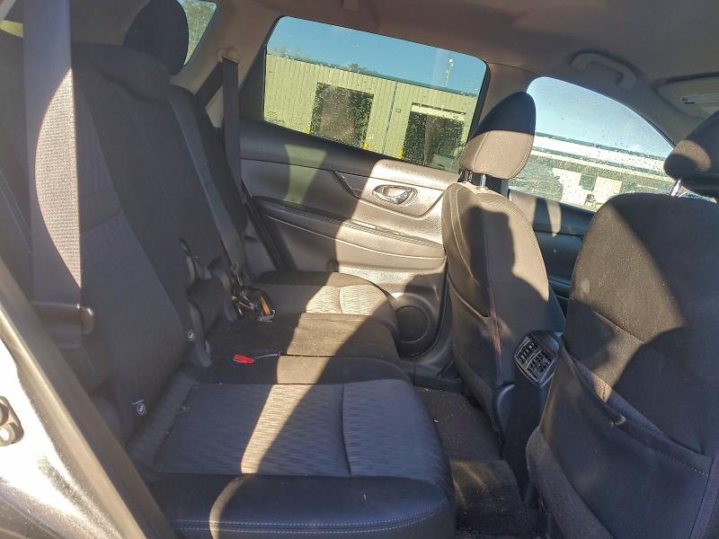 Photo 11 from auction – 2017 NISSAN ROGUE S with VIN KNMAT2MT1HP505706