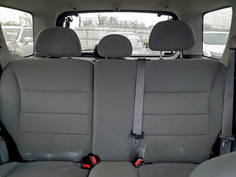 Photo 10 from auction – 2006 FORD ESCAPE XLT with VIN 1FMYU03166KC81080