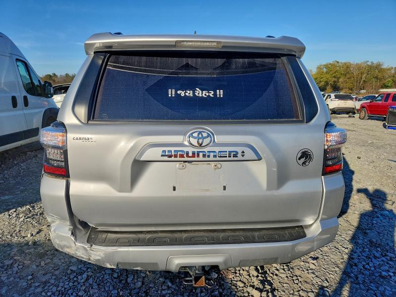 Photo 6 from auction – 2022 TOYOTA 4RUNNER with VIN JTEEU5JR7N5255321