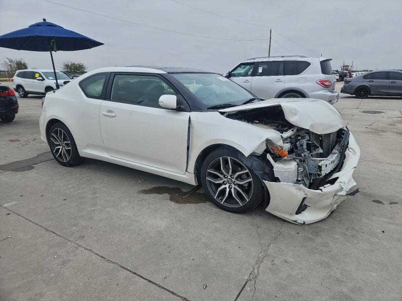 Photo 4 from auction – 2016 TOYOTA SCION TC with VIN JTKJF5C73GJ024377