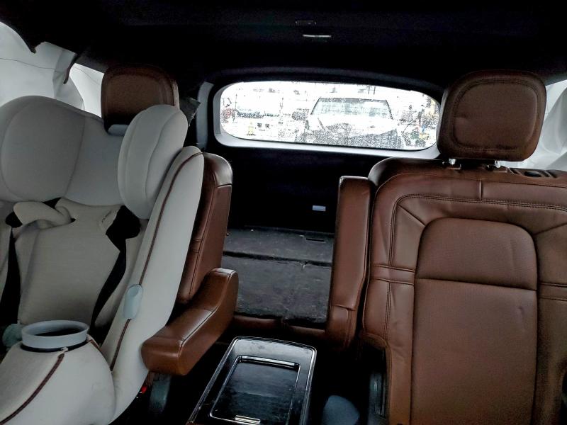 Photo 10 from auction – 2022 LINCOLN AVIATOR RE with VIN 5LM5J7WC4NGL03724