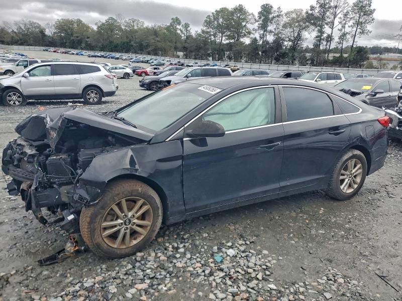 HYUNDAI SONATA SE 2017 with VIN 5NPE24AF6HH535584 - Photo from auction