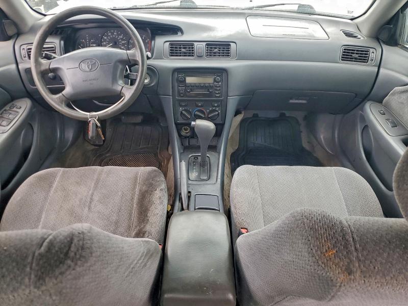 Photo 8 from auction – 2000 TOYOTA CAMRY CE with VIN JT2BG22K9Y0500418