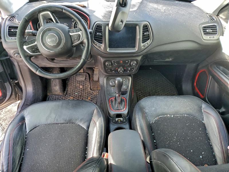 Photo 8 from auction – 2018 JEEP COMPASS TR with VIN 3C4NJDDB9JT191976