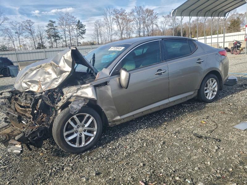 KIA OPTIMA 2013 with VIN 5XXGM4A70DG166710 - Photo from auction
