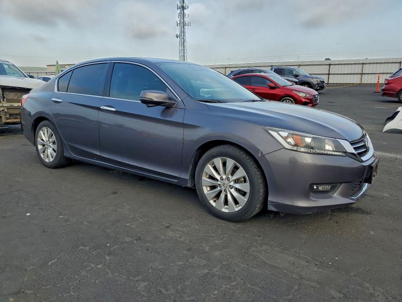 Photo 4 from auction – 2015 HONDA ACCORD EXL with VIN 1HGCR2F84FA263382