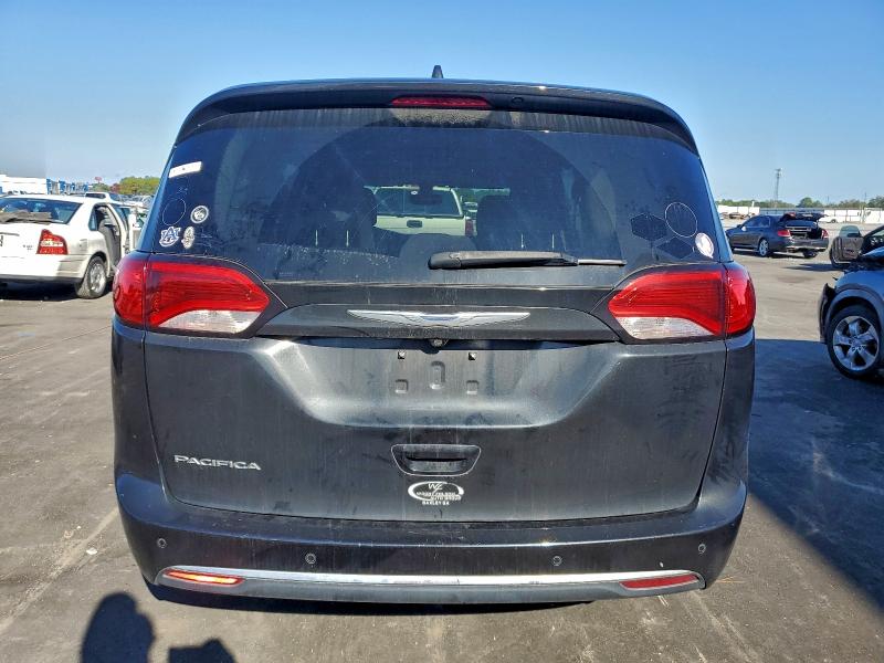 Фото 6 с аукциона – 2018 CHRYSLER PACIFICA T с VIN 2C4RC1FG1JR100611