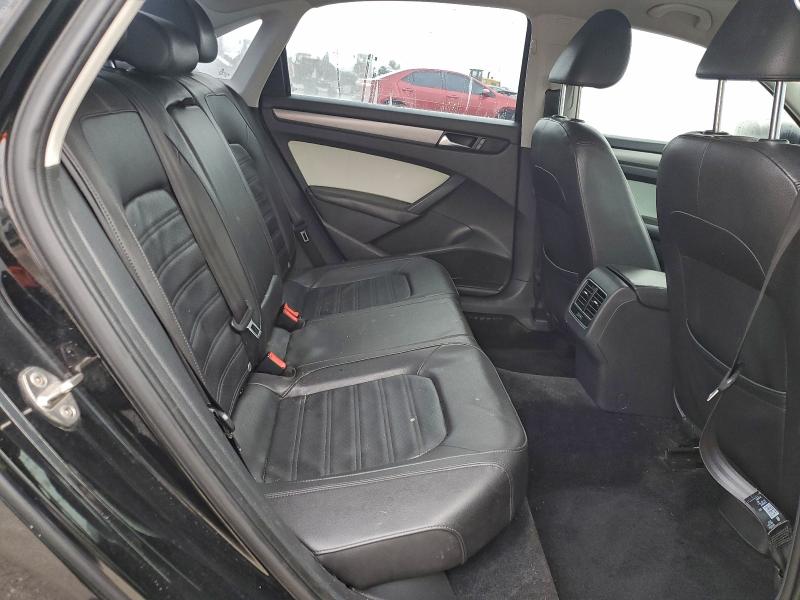 Photo 10 from auction – 2015 VOLKSWAGEN PASSAT SE with VIN 1VWBS7A35FC016333