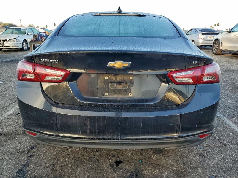 Photo 6 from auction – 2019 CHEVROLET MALIBU with VIN 1G1ZD5STXKF158449