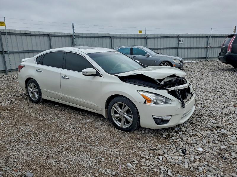 Photo 4 from auction – 2015 NISSAN ALTIMA 2.5 with VIN 1N4AL3APXFC152387