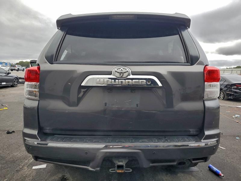 Photo 6 from auction – 2010 TOYOTA 4RUNNER SR with VIN JTEZU5JR1A5009165
