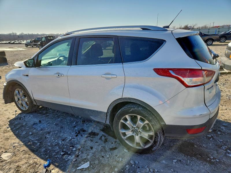 Photo 2 from auction – 2015 FORD ESCAPE with VIN 1FMCU9J91FUC40884