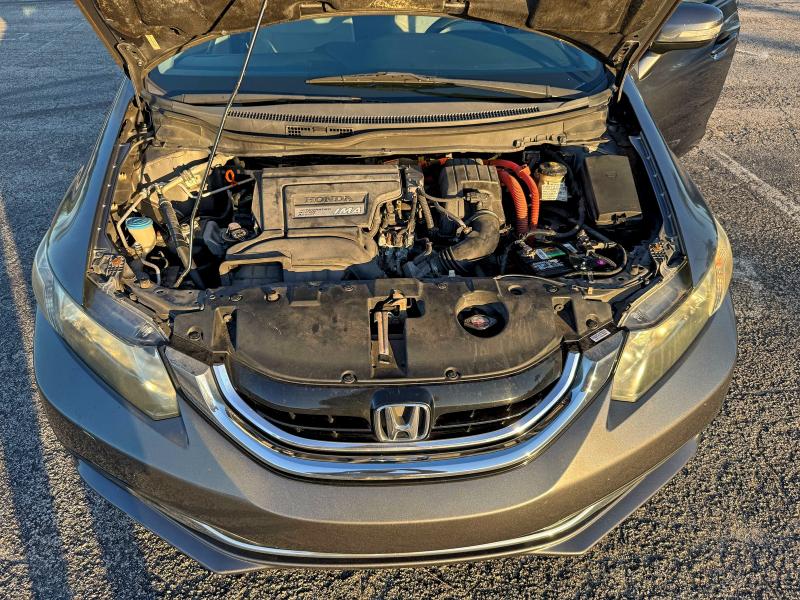 Photo 7 from auction – 2013 HONDA CIVIC HYBR with VIN 19XFB4F22DE001832
