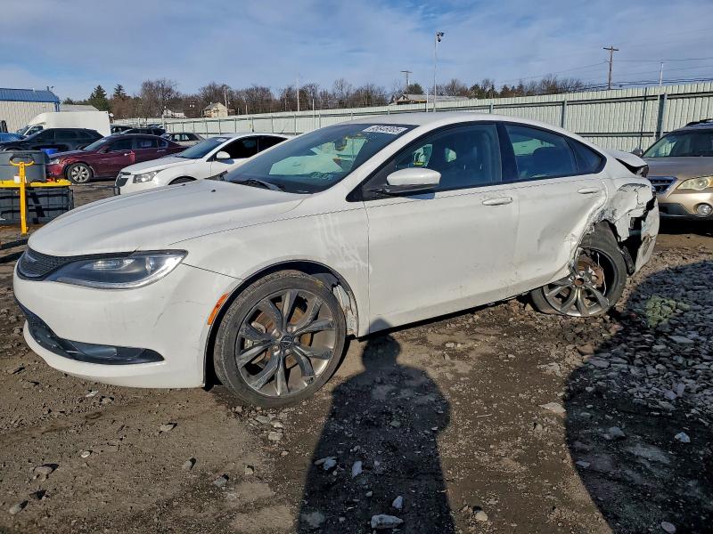 CHRYSLER 200 S 2015 with VIN 1C3CCCBGXFN572676 - Photo from auction