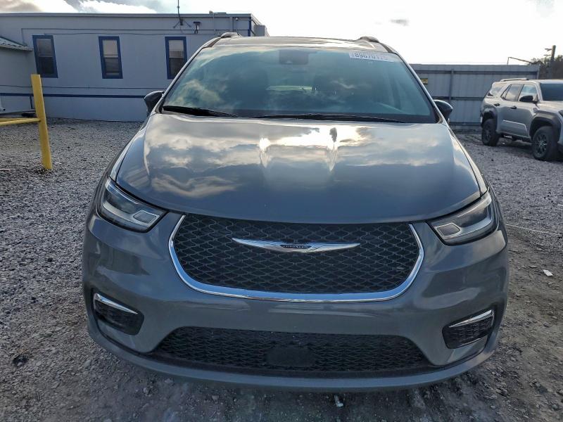 Photo 5 from auction – 2022 CHRYSLER PACIFICA T with VIN 2C4RC1BG7NR117960