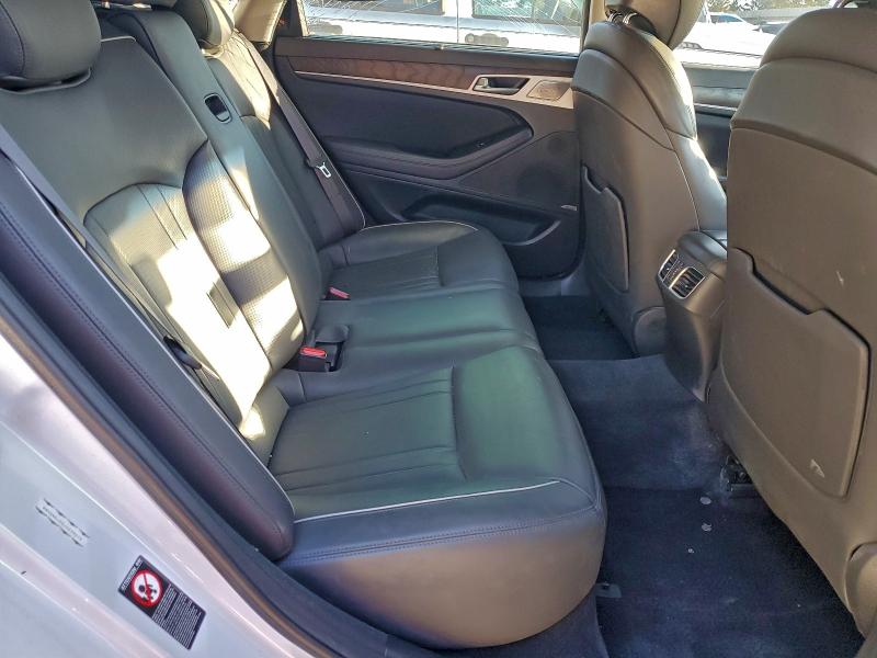 Photo 10 from auction – 2018 GENESIS G80 BASE with VIN KMHGN4JE0JU239619