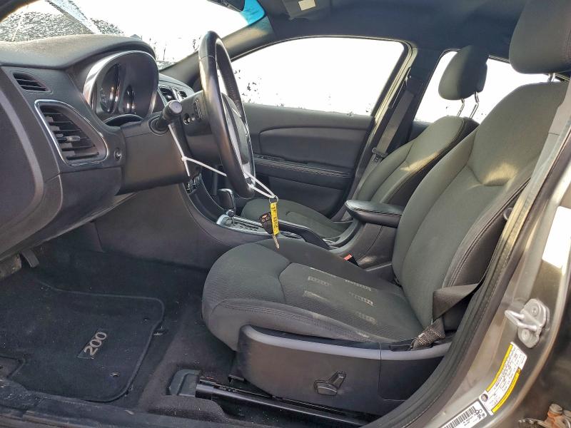 Photo 7 from auction – 2012 CHRYSLER 200 LIMITE with VIN 1C3CCBCB6CN121379