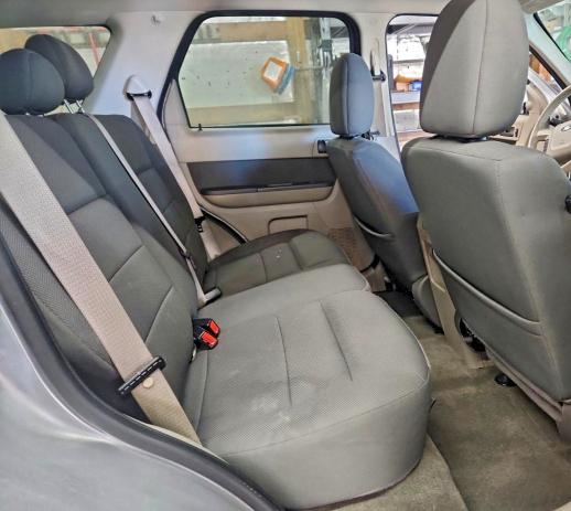 Photo 11 from auction – 2009 FORD ESCAPE XLT with VIN 1FMCU93G29KC46043