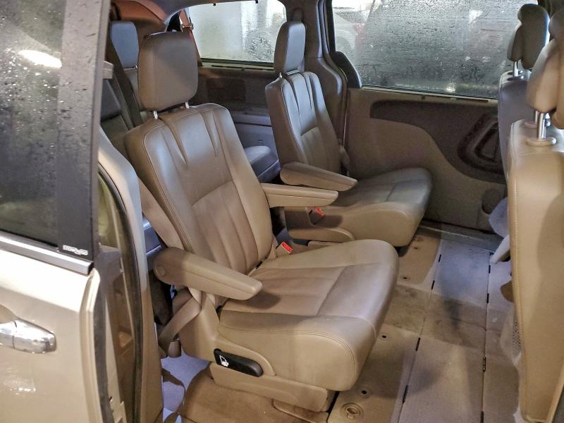 Photo 11 from auction – 2014 CHRYSLER TOWN & COU with VIN 2C4RC1CG8ER192049