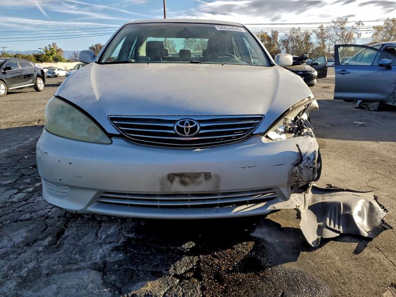 Photo 5 from auction – 2005 TOYOTA CAMRY LE with VIN 4T1BE32K35U417666