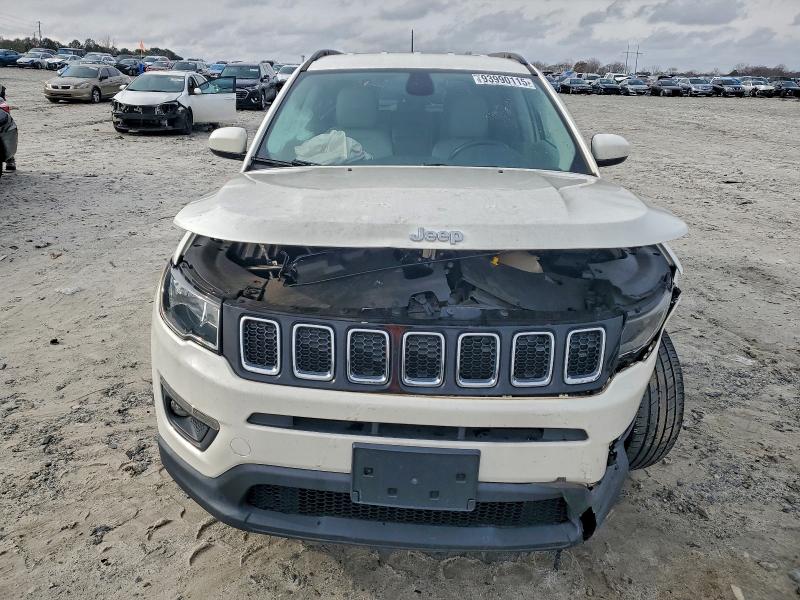 Photo 5 from auction – 2018 JEEP COMPASS LA with VIN 3C4NJCBB1JT226281
