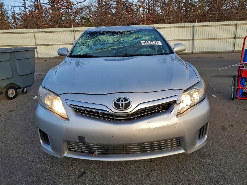 Photo 5 from auction – 2011 TOYOTA CAMRY HYBR with VIN 4T1BB3EK9BU137153