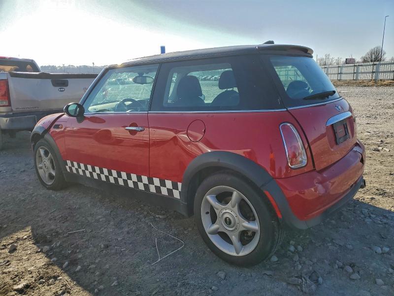 Photo 2 from auction – 2006 MINI COOPER with VIN WMWRC33536TK17571