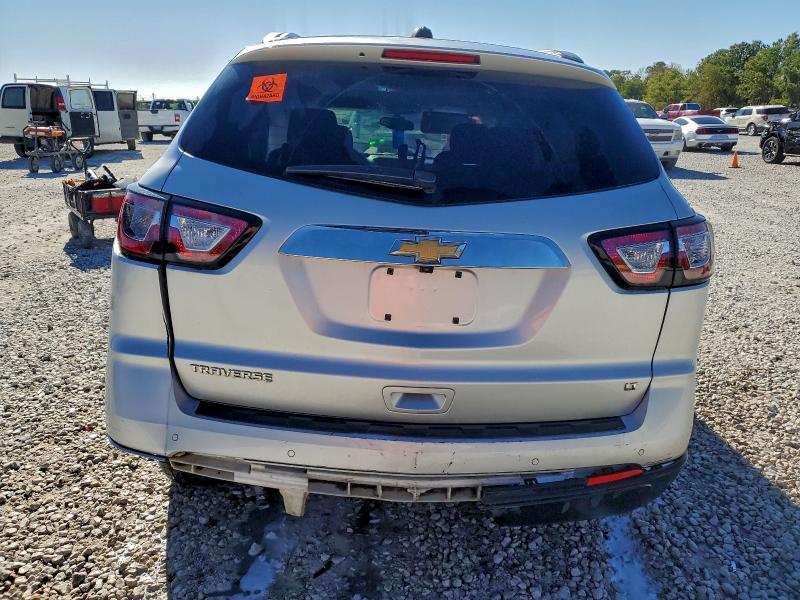 Photo 6 from auction – 2017 CHEVROLET TRAVERSE with VIN 1GNKRGKDXHJ187235