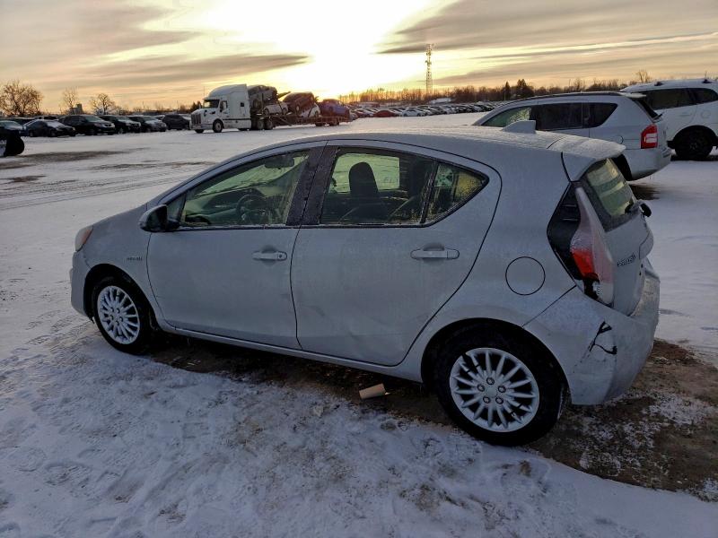 Photo 2 from auction – 2016 TOYOTA PRIUS C with VIN JTDKDTB32G1138858