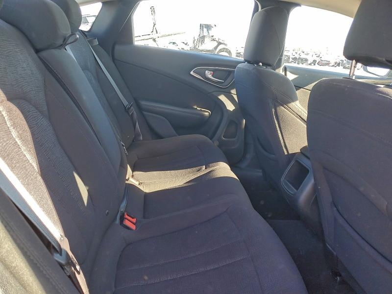 Photo 10 from auction – 2015 CHRYSLER 200 LIMITE with VIN 1C3CCCAB7FN528284