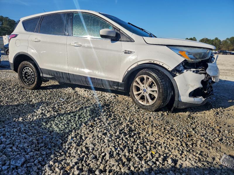 Photo 4 from auction – 2017 FORD ESCAPE with VIN 1FMCU0GD7HUE77213