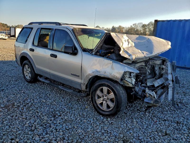 Photo 4 from auction – 2006 FORD EXPLORER X with VIN 1FMEU63E26ZA11800