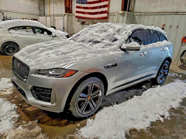 JAGUAR F-PACE R - 2017 with VIN SADCL2BVXHA493544 - Photo from auction
